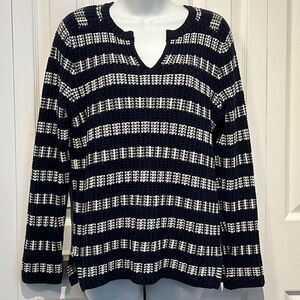 Jones New York Navy Blue&White V‎ Neck Sweater Size M